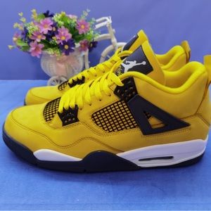 Lightning jordan 4